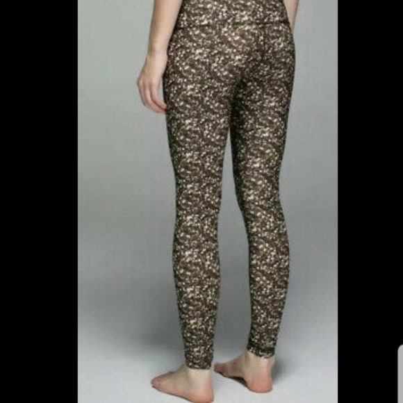 Sequin Print Limited Edition Leggings - Picture 1 of 4